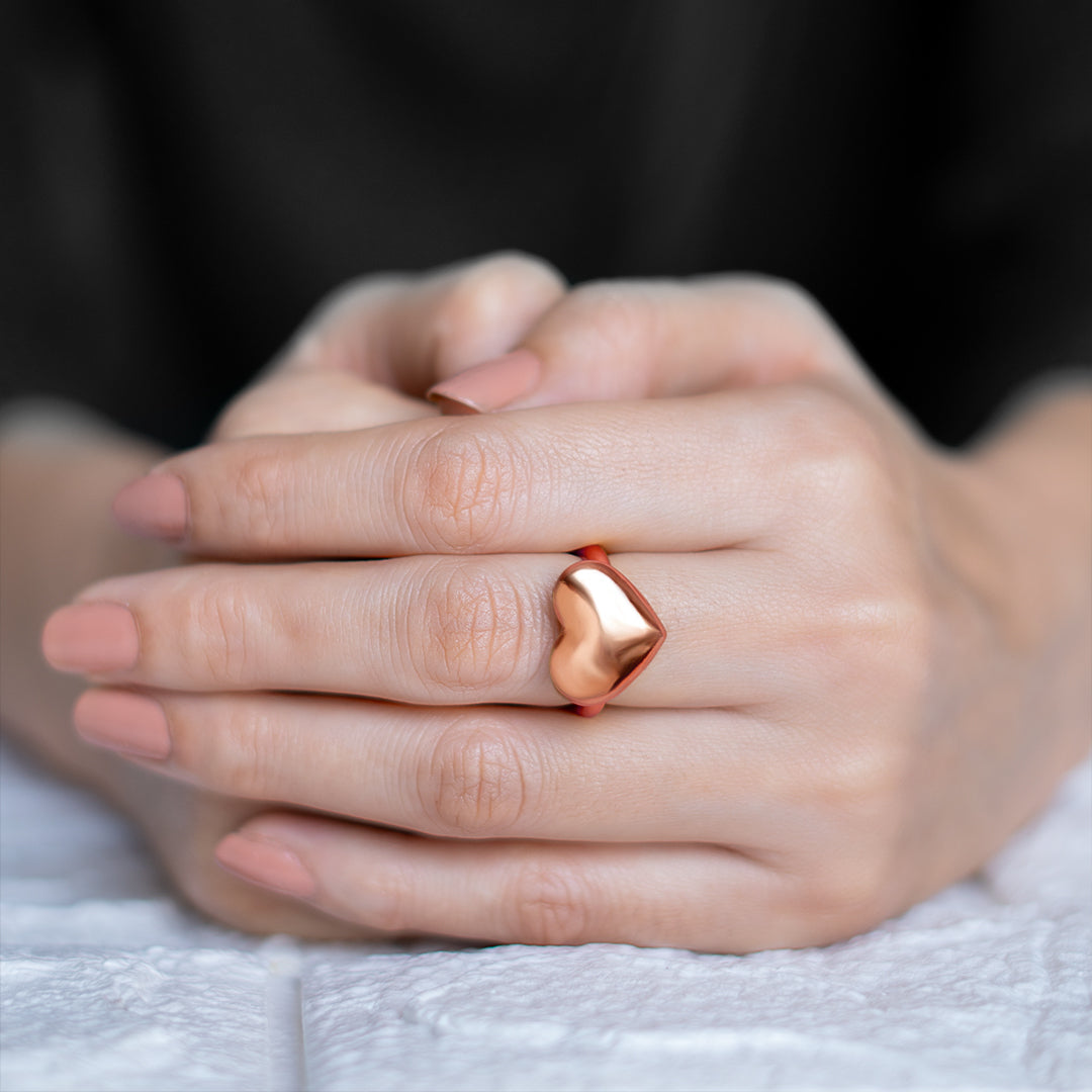Heart’s Glow Radiant Gold Ring for Women