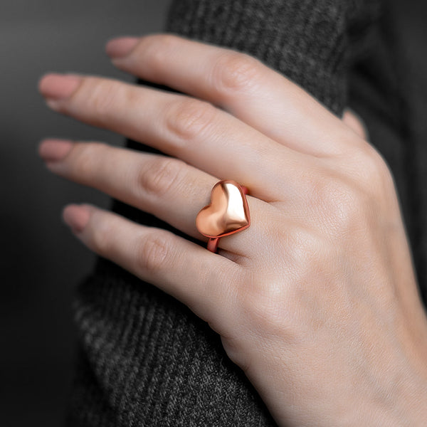Heart’s Glow Radiant Gold Ring for Women