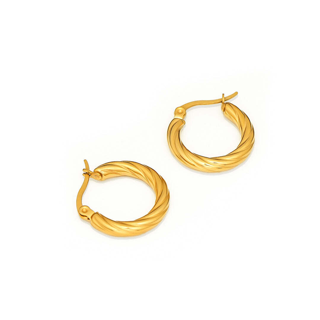 Cleo twisted earring