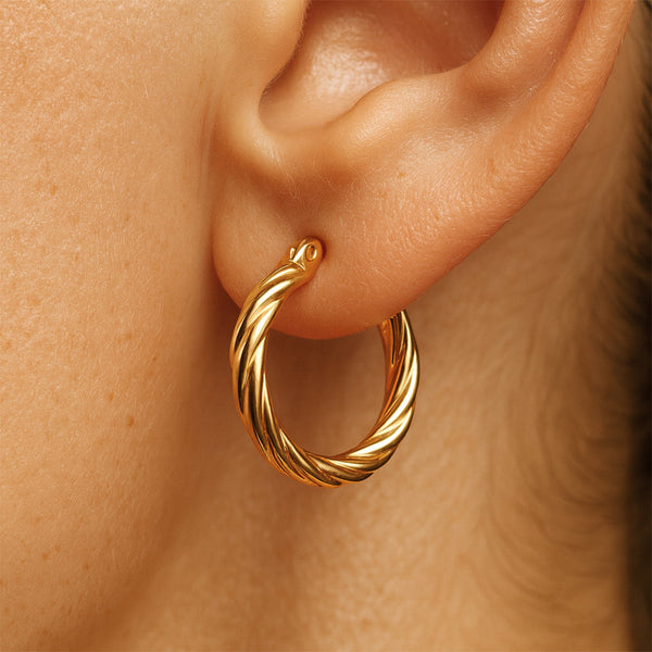 Cleo twisted earring